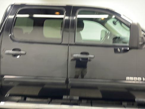 Used 2014 Chevrolet Silverado 2500 LT AWD/4WD image 18