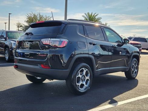 Used 2022 Jeep Compass Trailhawk image 4