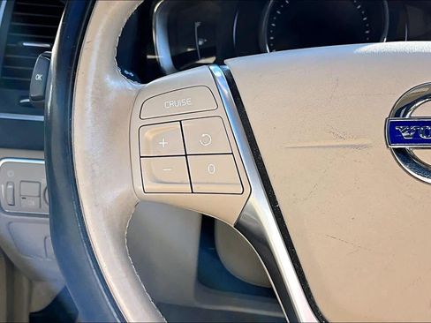 Used 2016 Volvo XC60 T5 Premier image 21
