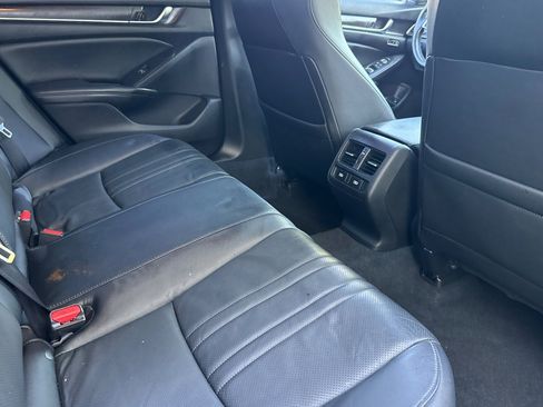 Used 2021 Honda Accord EX-L image 32