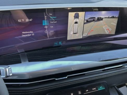 Certified 2026 Cadillac Escalade ESV Sport w/ LPO, ONYX Package image 17