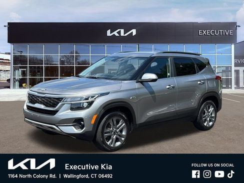 Used 2021 Kia Seltos S AWD/4WD image 1