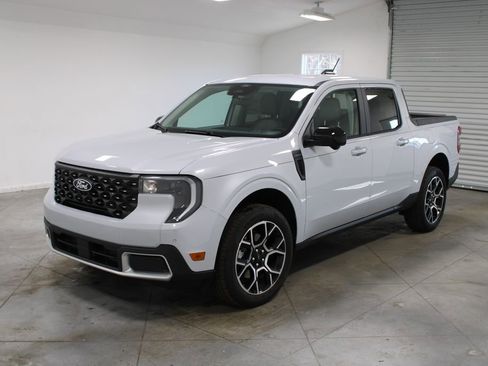 New 2026 Ford Maverick Lariat w/ 4K Tow Package image 3