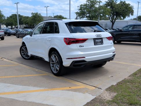 Certified 2023 Audi Q3 2.0T Premium w/ Black Optic Sport Package AWD/4WD image 8