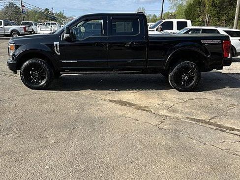 Used 2022 Ford F250 Lariat w/ Tremor Off-Road Package image 4