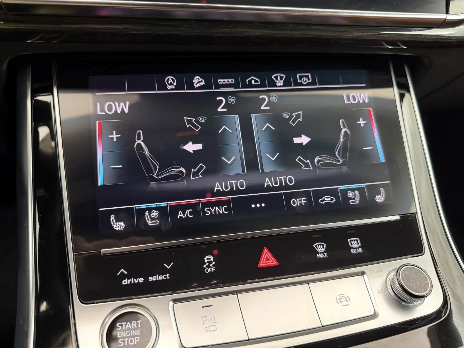 Used 2022 Audi Q8 Prestige AWD/4WD image 45