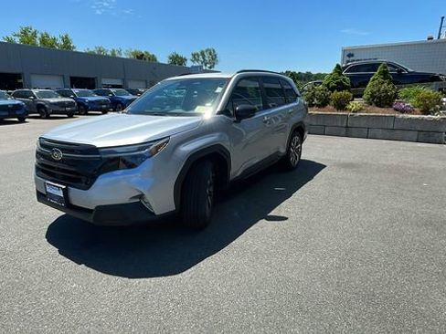 New 2026 Subaru Forester Touring AWD/4WD image 3