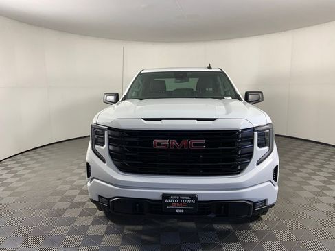 Used 2025 GMC Sierra 1500 Elevation image 4