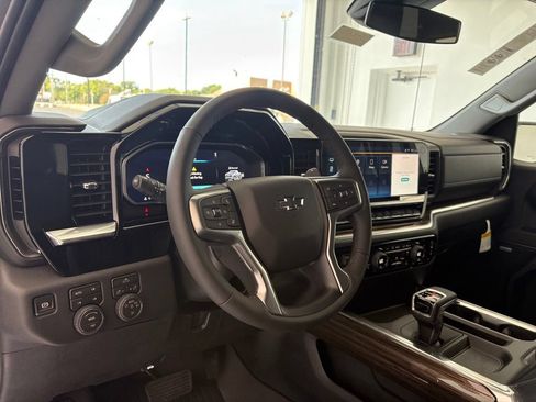 New 2026 Chevrolet Silverado 1500 RST AWD/4WD image 2