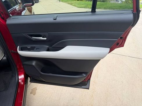 Certified 2026 Toyota Grand Highlander AWD Hybrid image 10