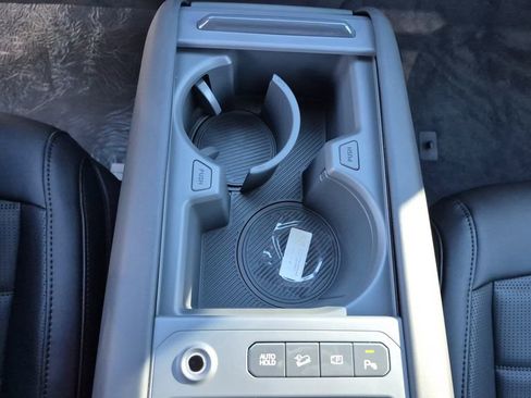 New 2026 Kia EV9 Land image 9