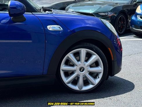Used 2019 MINI Cooper S w/ Premium Package FWD image 9