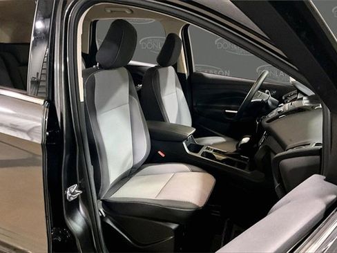 Used 2018 Ford Escape SE image 15