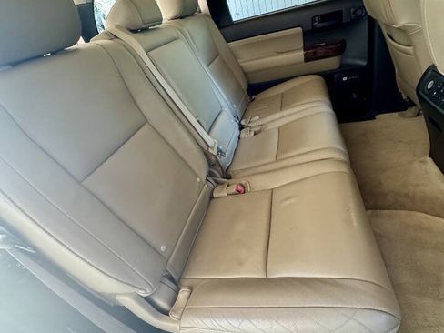 Used 2008 Toyota Sequoia SR5 w/ Leather Seat Pkg AWD/4WD image 12