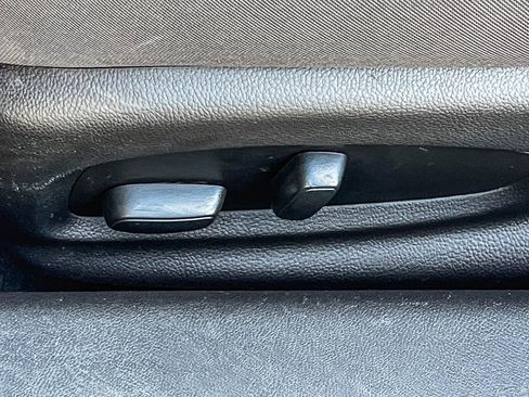 Certified 2023 Chevrolet Camaro LT image 44