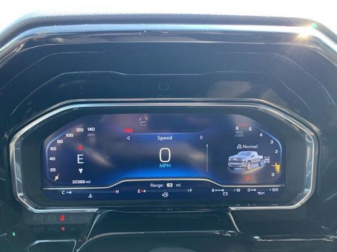 Used 2024 Chevrolet Silverado 1500 High Country w/ High Country Premium Package AWD/4WD image 11