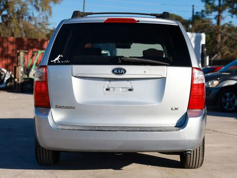 Used 2006 Kia Sedona LX image 5