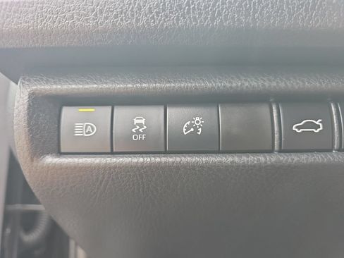 Used 2026 Toyota Camry SE w/ Multimedia Upgrade Package FWD image 17