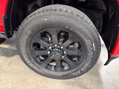 Certified 2024 RAM 2500 Big Horn w/ Night Edition AWD/4WD image 4