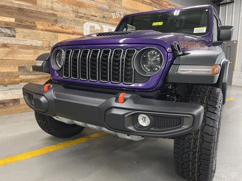 New 2026 Jeep Gladiator Mojave AWD/4WD image 12