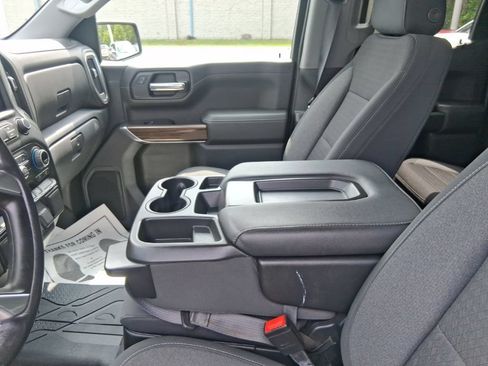 Used 2021 Chevrolet Silverado 1500 LT AWD/4WD image 13