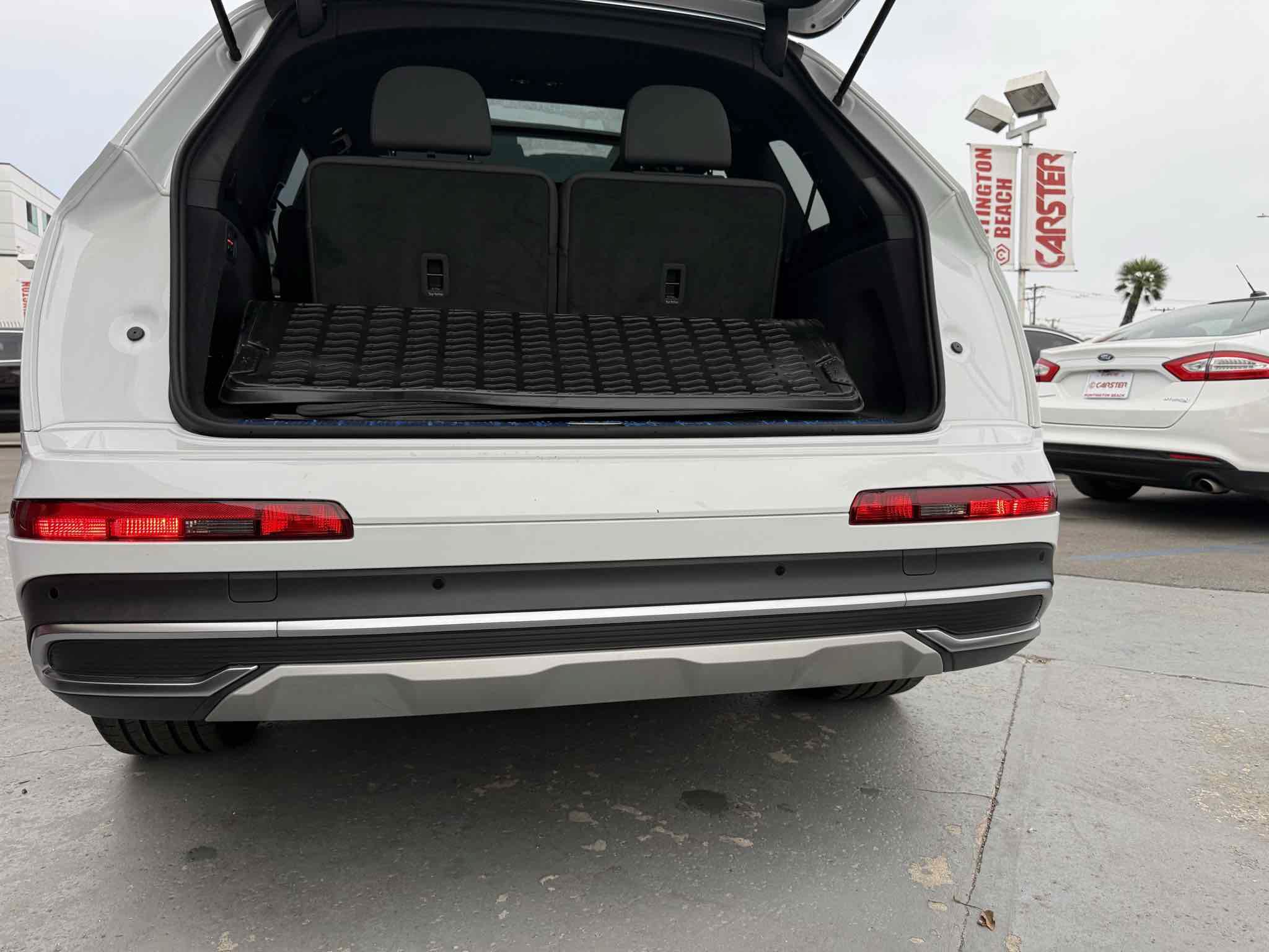 Used 2023 Audi Q7 3.0T Premium w/ Convenience Package AWD/4WD image 98