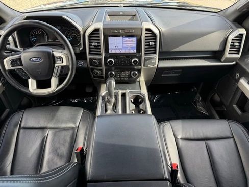 Used 2019 Ford F150 Lariat w/ Equipment Group 502A Luxury AWD/4WD image 7