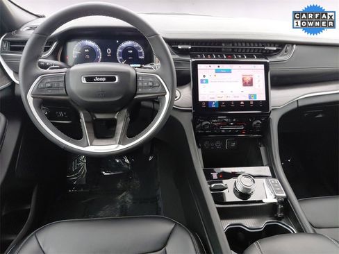 Used 2024 Jeep Grand Cherokee Limited w/ Trailer Tow Package image 12