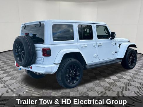 Used 2021 Jeep Wrangler Unlimited Sahara AWD/4WD image 5