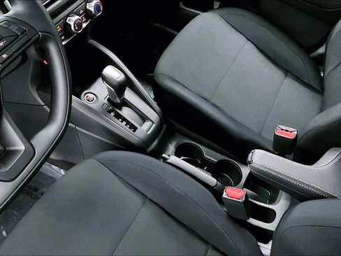 New 2025 Nissan Kicks Play S image 9