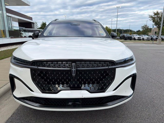 Used 2024 Lincoln Nautilus Black Label w/ Jet Appearance Package (87T) AWD/4WD image 9