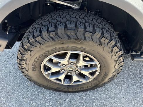 Used 2024 Ford Bronco Badlands AWD/4WD image 12