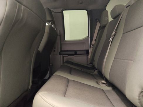 Used 2015 Ford F150 XL w/ Equipment Group 101A Mid AWD/4WD image 18