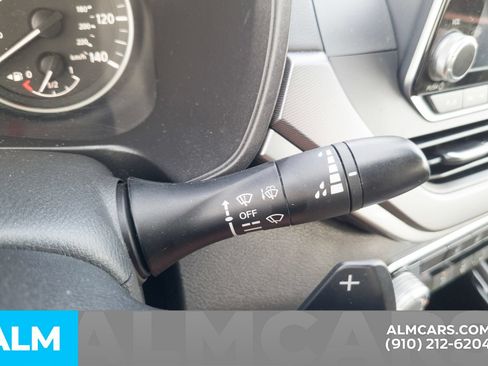 Used 2024 Nissan Altima 2.5 SR FWD image 14