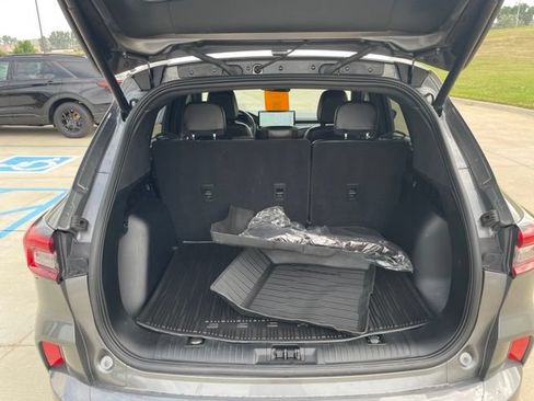 Certified 2023 Ford Escape ST-Line Elite w/ Premium Technology Package AWD/4WD image 23