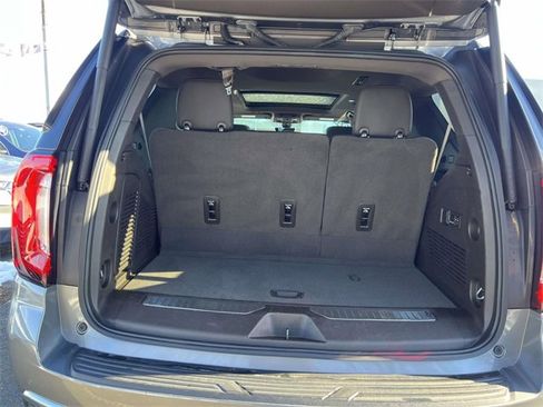 Used 2021 GMC Yukon Denali w/ Denali Premium Package image 7
