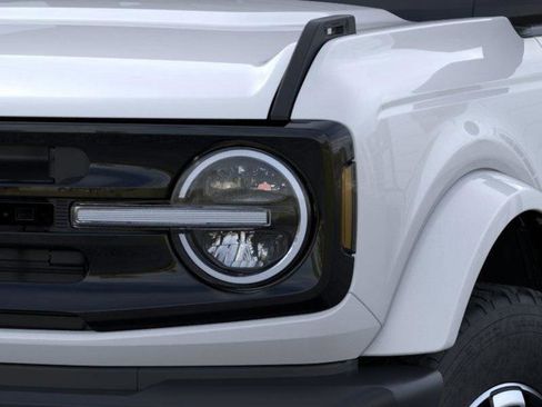 New 2025 Ford Bronco Outer Banks image 41