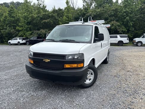 New 2025 Chevrolet Express 2500 w/ Driver Convenience Package image 11