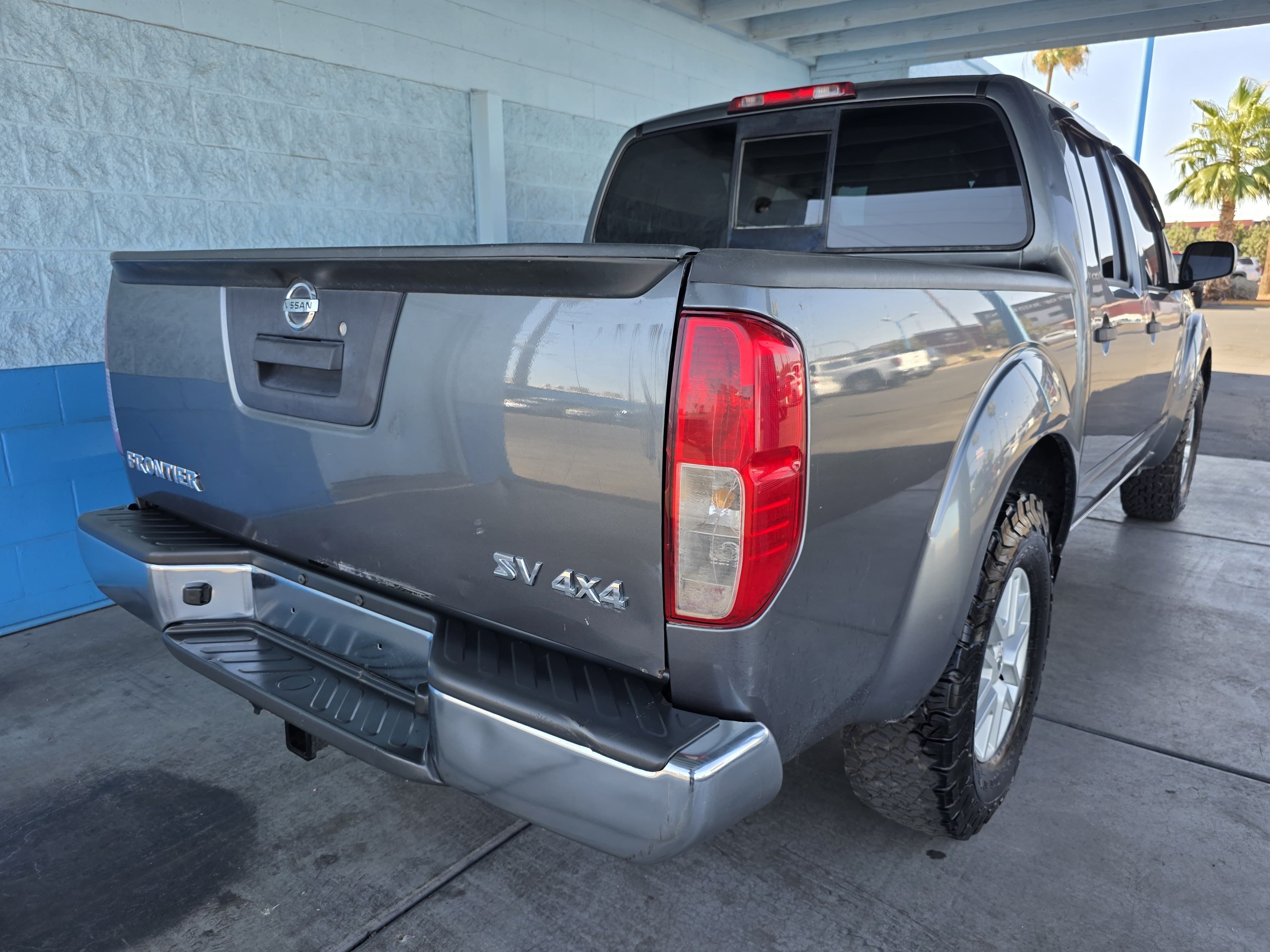 Used 2016 Nissan Frontier SV AWD/4WD image 3