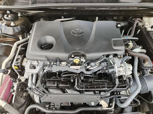 Used 2024 Toyota Camry LE FWD image 21