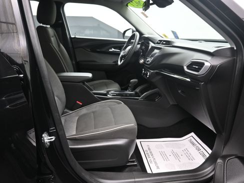 Used 2021 Chevrolet TrailBlazer LS FWD image 27