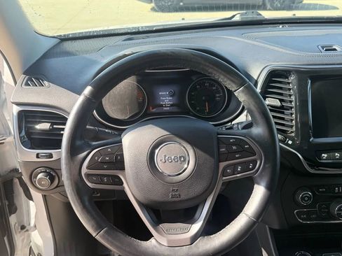 Used 2019 Jeep Cherokee Limited w/ Technology Group image 13