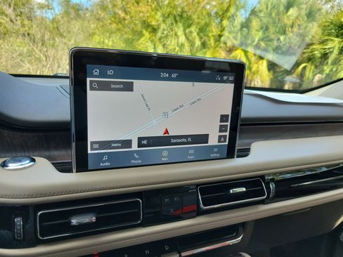 Used 2020 Lincoln Aviator Reserve w/ Equipment Group 201A image 23