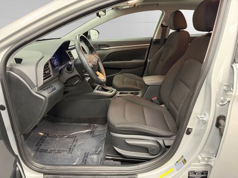 Used 2019 Hyundai Elantra Value Edition w/ Cargo Package image 9