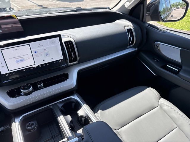 New 2026 Ford Expedition Active RWD image 15