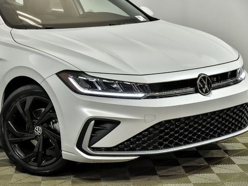New 2026 Volkswagen Jetta SE image 2