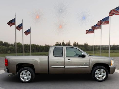 Used 2011 Chevrolet Silverado 1500 LT w/ Texas Edition image 8