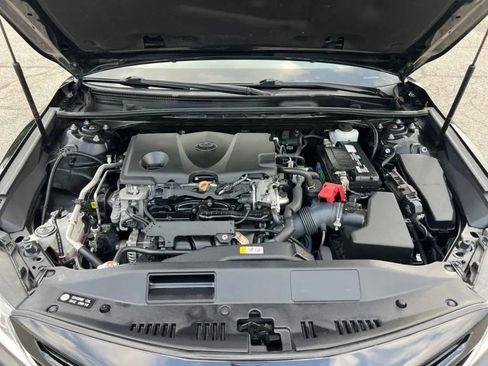 Used 2020 Toyota Camry SE FWD image 30