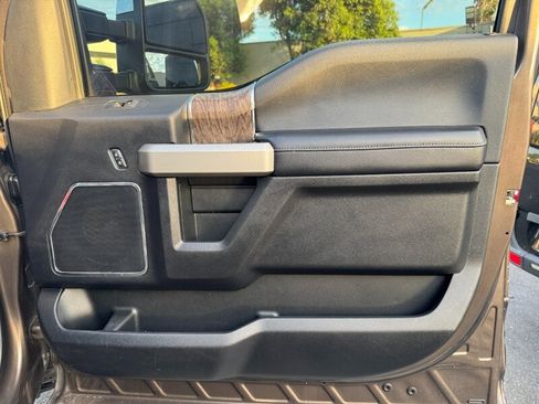 Used 2017 Ford F250 Lariat AWD/4WD image 39