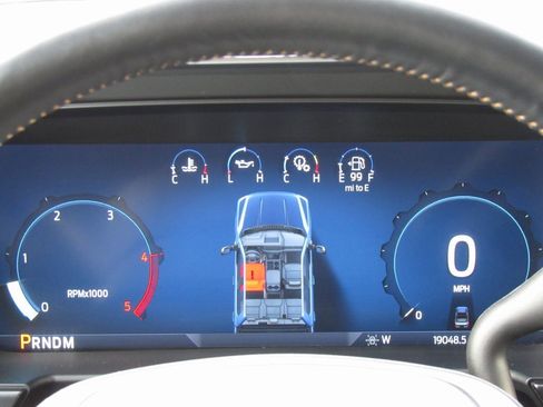 Used 2024 Ford F450 Platinum w/ FX4 Off-Road Package image 27